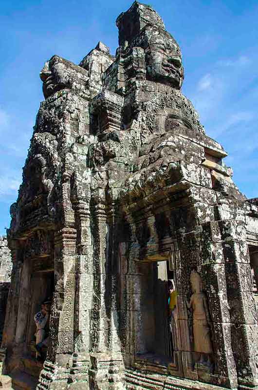 61 - Camboya - Angkor - ciudad de Angkor Thom - templo de Bayon